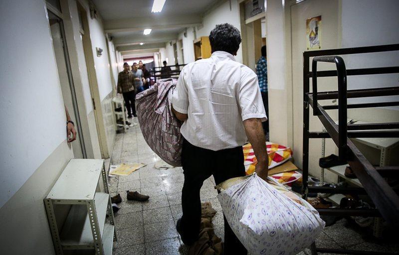 مهلت تخلیه خوابگاه های دانشگاه شریف تا 7 شهریور تمدید شد مهلت تخلیه خوابگاه های دانشگاه شریف تا 7 شهریور تمدید شد
