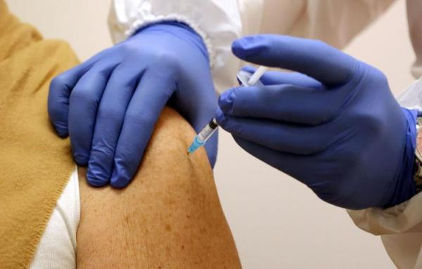 شرح دانشگاه علوم پزشکی قم درباره توقف واکسیناسیون کرونا