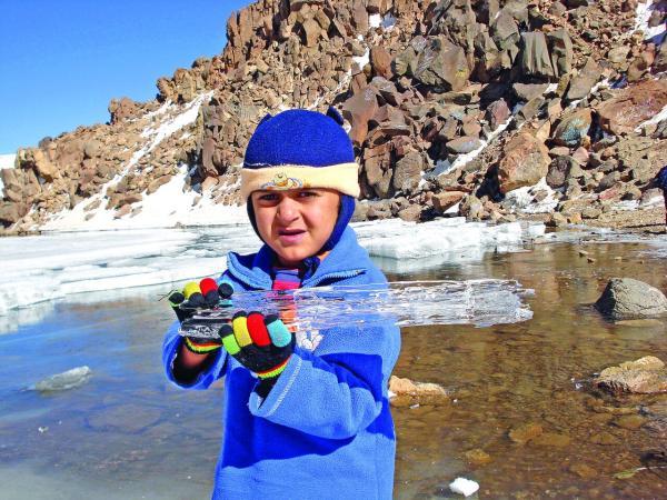 این کودک زمانی رکورد دار خردسال ترین کوهنور ایران بود